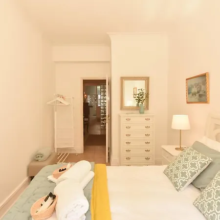 Maria *